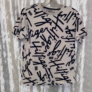 Tommy Hilfiger Navy and White AOP Graphic Tee Youth Size Large 🔥 B1